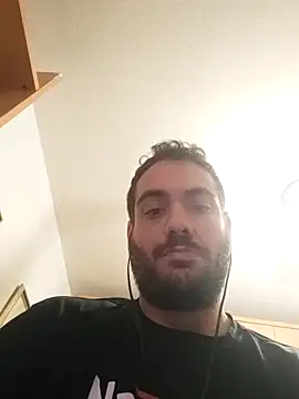 Snapshot of skrigul12 chatting on March 20, 8:19 pm skrigul12 online show from March 20, 8:19 pm