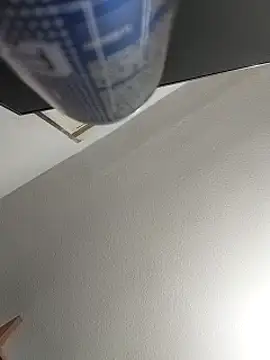 Snapshot of skrigul12 chatting on March 22, 8:59 pm skrigul12 online show from March 22, 8:59 pm