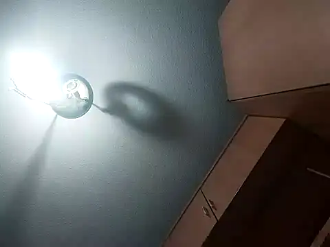 Snapshot of skrigul12 chatting on September 19, 4:18 pm skrigul12 online show from September 19, 4:18 pm