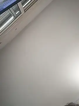 Snapshot of skrigul12 chatting on October 18, 12:17 pm skrigul12 online show from October 18, 12:17 pm