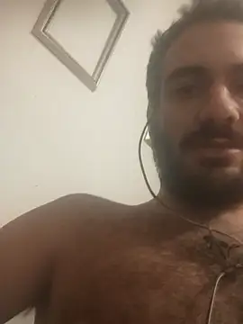 Snapshot of skrigul12 chatting on October 23, 7:01 pm skrigul12 online show from October 23, 7:01 pm