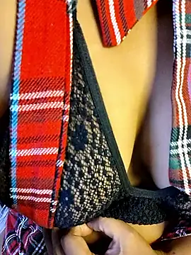 VR here 4U online show from February 2, 6:50 pm