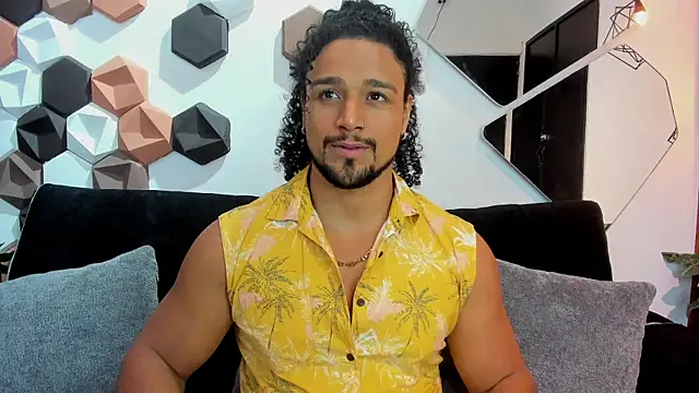 Snapshot of MikeEstevess chatting on March 8, 12:30 pm MikeEstevess online show from March 8, 12:30 pm