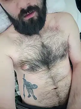 Snapshot of hungandnerdy420 chatting on May 21, 6:15 pm hungandnerdy420 online show from May 21, 6:15 pm