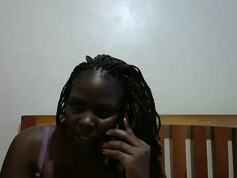 Snapshot of creamy_sweetlove chatting on December 17, 10:54 am creamy sweetlove online show from December 17, 10:54 am
