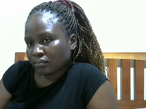 Snapshot of creamy_sweetlove chatting on December 19, 8:38 pm creamy sweetlove online show from December 19, 8:38 pm