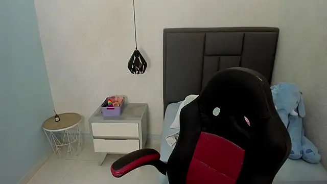 Kittytimberlake online show from February 26, 7:38 pm