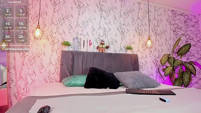 aihnoa split online show from September 19, 1:23 pm