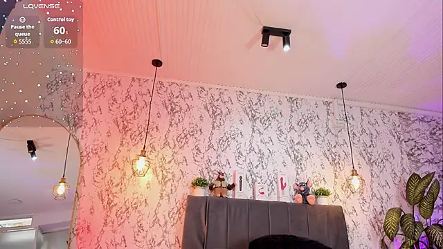 aihnoa split online show from November 21, 1:10 pm