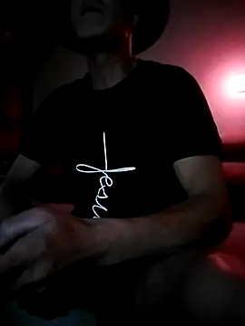 CrestedNotch online show from April 22, 4:48 am