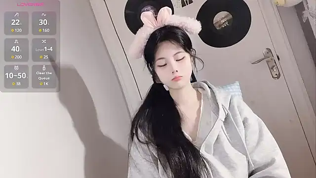 Qedgjwyz1 online show from March 16, 3:14 am