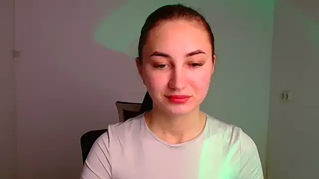 Jennifer Blum online show from December 24, 6:11 am