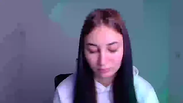 Jennifer Blum online show from December 31, 6:16 am