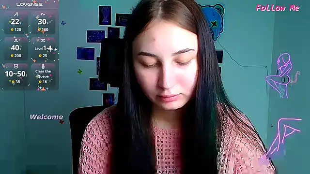 Jennifer Blum online show from December 2, 12:10 pm