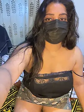 NOORA-GIRL online show from May 14, 11:55 pm
