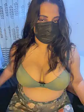 NOORA-GIRL online show from May 17, 2:13 pm