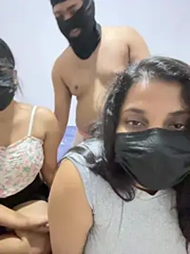 NOORA-GIRL online show from July 5, 8:43 am