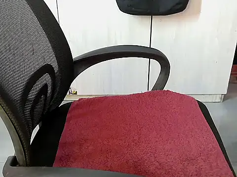 Destiny Desire online show from December 3, 8:18 pm