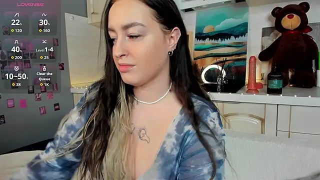 Snapshot of Kruela_Eva chatting on November 18, 11:15 pm Kruela Eva online show from November 18, 11:15 pm