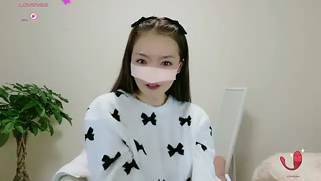 Snapshot of momochan88 chatting on November 24, 11:43 am momochan88 online show from November 24, 11:43 am