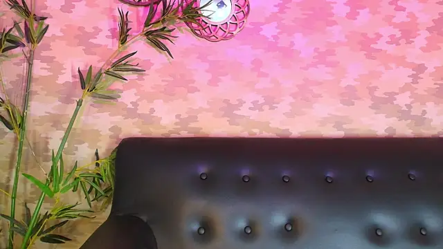 Snapshot of cherry_chel chatting on February 7, 8:31 pm cherry chel online show from February 7, 8:31 pm
