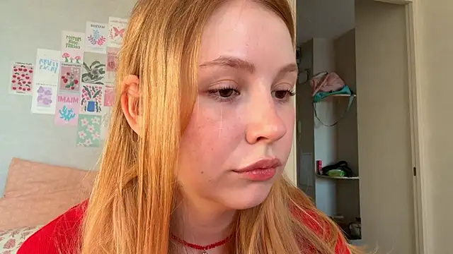 HoneyAudrey online show from February 24, 3:15 am