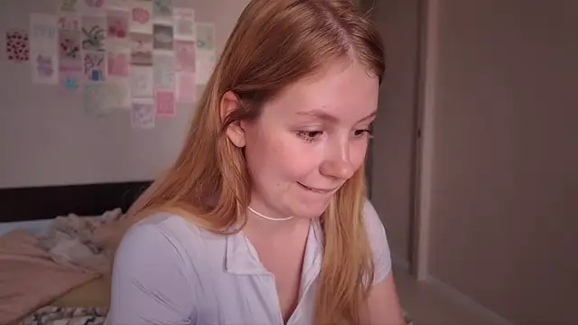 HoneyAudrey online show from August 9, 3:23 am