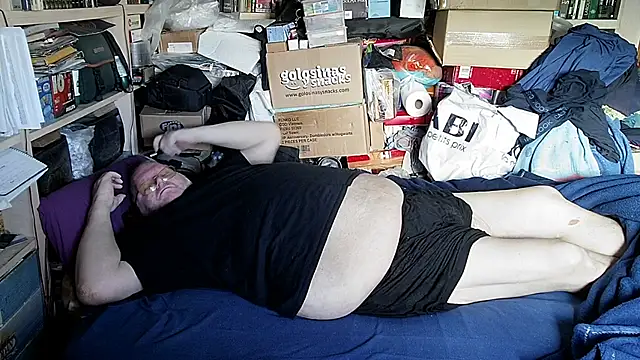 hadeszeuss2 online show from February 23, 2:47 pm