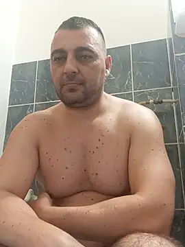 Snapshot of Mirkoxxx@xh chatting on July 8, 6:23 pm Mirkoxxxxh online show from July 8, 6:23 pm