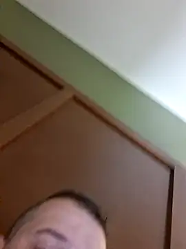 Davo84123 online show from March 1, 1:35 pm