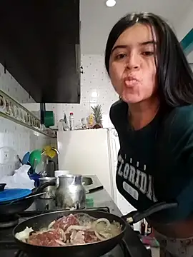 Devilsweet17 online show from January 5, 8:00 pm