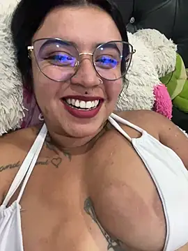 Devilsweet17 online show from March 21, 11:12 pm