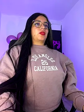 Devilsweet17 online show from November 10, 9:25 pm