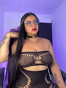 Devilsweet17 online show from November 22, 8:52 pm