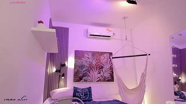 emma alice  online show from October 4, 12:14 pm