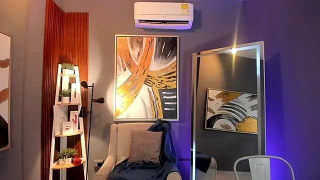 emma alice  online show from October 7, 12:24 pm