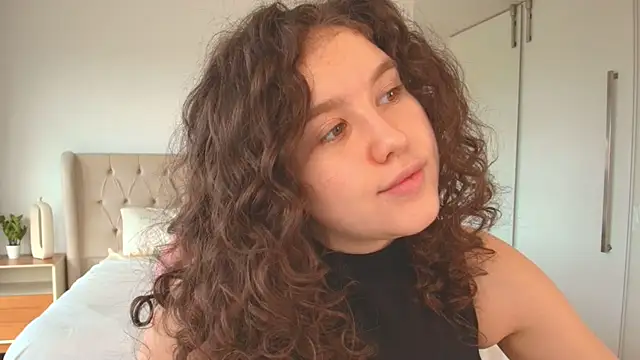 Ariella Sol online show from March 1, 7:16 pm