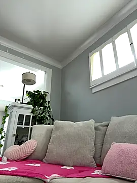 Snapshot of LoveShae_ chatting on October 24, 6:37 pm LoveShae online show from October 24, 6:37 pm