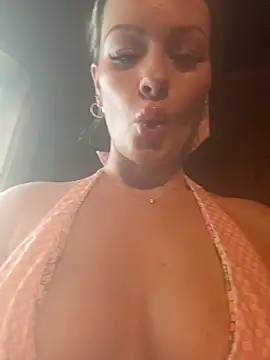 LoveShae  online show from February 18, 4:03 pm