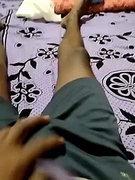 RainedNewyear online show from March 18, 5:31 am