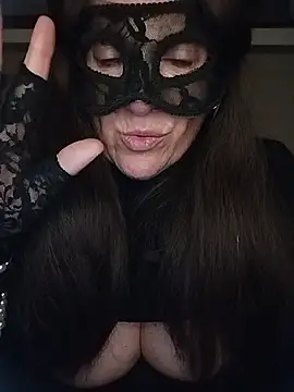 23Milly online show from December 12, 7:04 pm