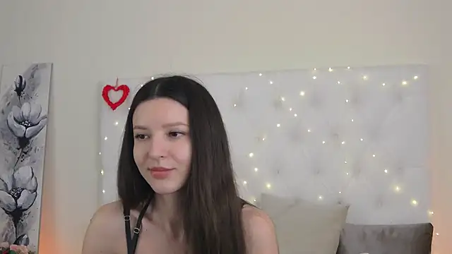 Snapshot of --Daniella- chatting on February 23, 10:23 am --Daniella- online show from February 23, 10:23 am