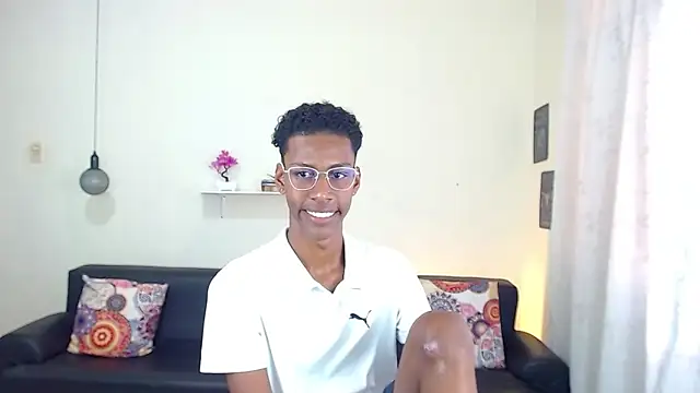 Snapshot of maiki18_ chatting on January 27, 7:46 pm maiki18 online show from January 27, 7:46 pm