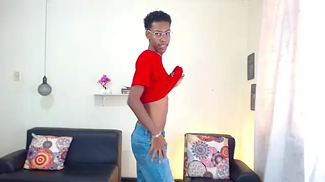 Snapshot of maiki18_ chatting on January 29, 4:41 pm maiki18 online show from January 29, 4:41 pm