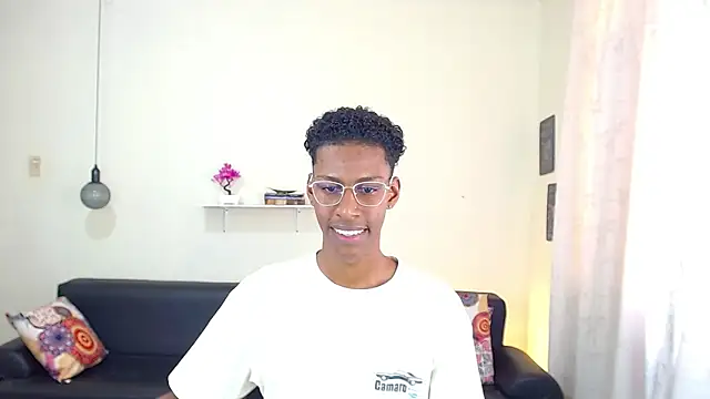 Snapshot of maiki18_ chatting on January 30, 7:48 pm maiki18 online show from January 30, 7:48 pm