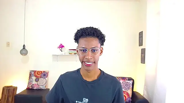 Snapshot of maiki18_ chatting on March 12, 1:51 pm maiki18 online show from March 12, 1:51 pm