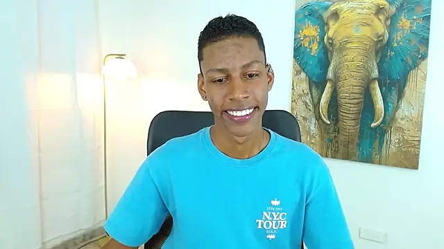 Snapshot of maiki18_ chatting on October 8, 9:01 pm maiki18 online show from October 8, 9:01 pm