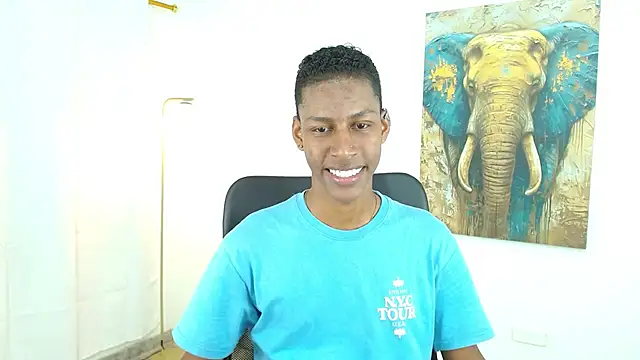 Snapshot of maiki18_ chatting on October 15, 8:53 pm maiki18 online show from October 15, 8:53 pm