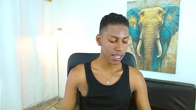 Snapshot of maiki18_ chatting on November 13, 8:52 pm maiki18 online show from November 13, 8:52 pm