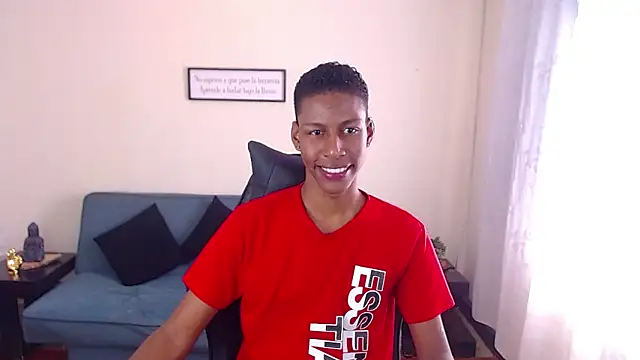 Snapshot of maiki18_ chatting on November 22, 2:16 pm maiki18 online show from November 22, 2:16 pm